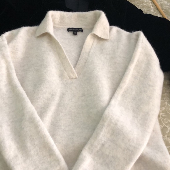 Soft and cozy Banana Republic alpaca sweater - Picture 2 of 5